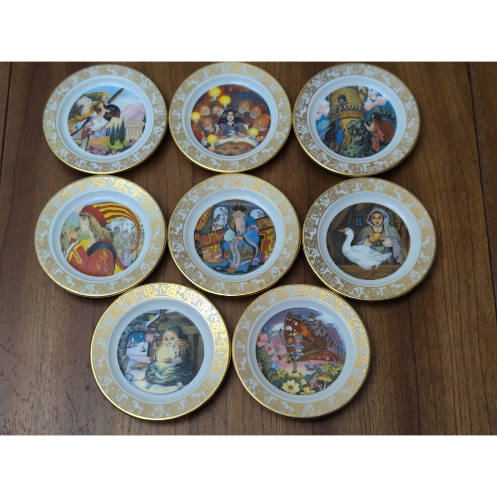Franklin Mint "The Best Loved Fairy Tales" 8 Mini Plate Collection Signature Edi